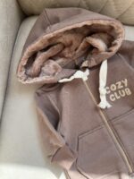 سرهمی دورس قهوه‌ای کلاهدار cozy club - تصویر 7